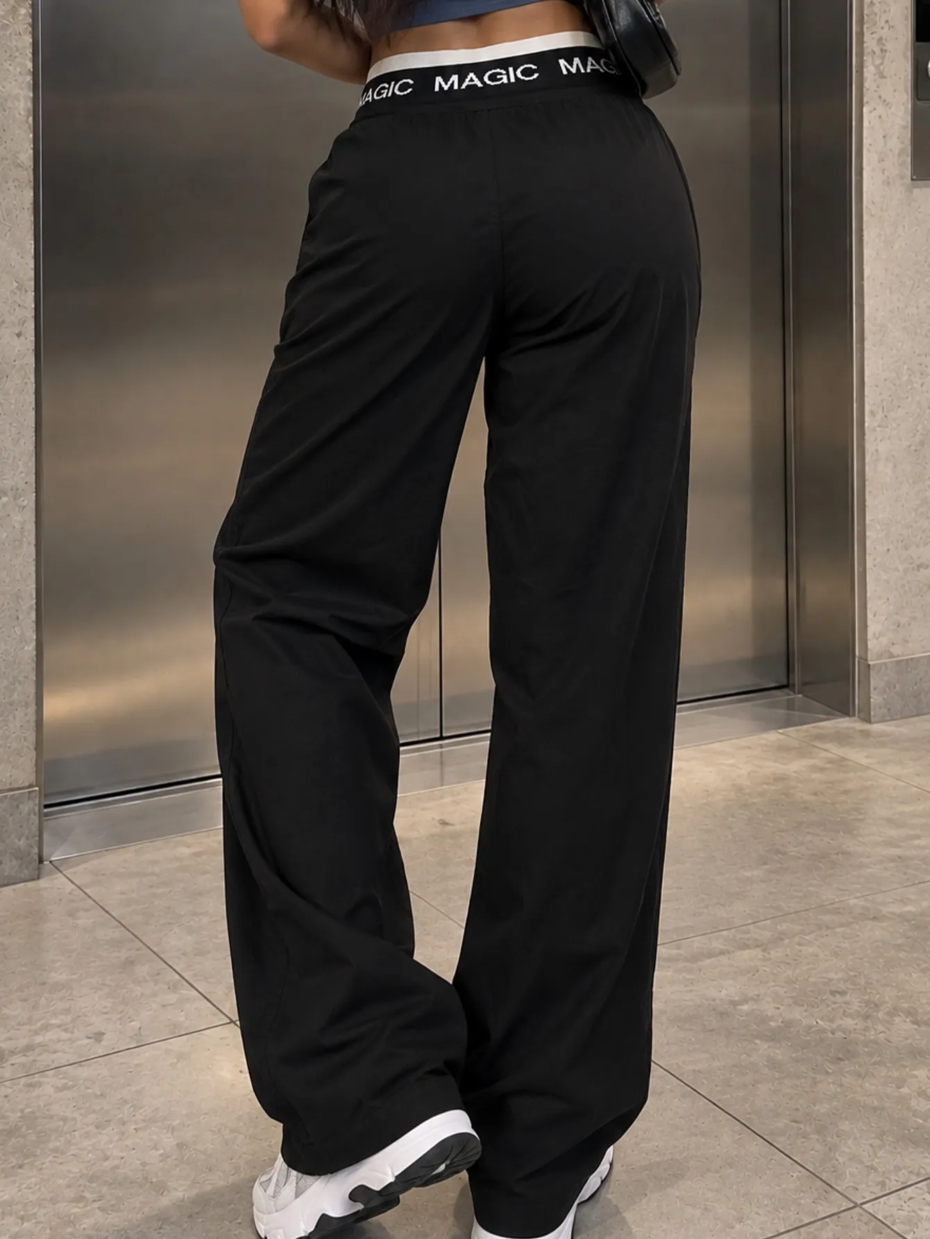 AD2648 Pantalón con cintura elastica alta 15736